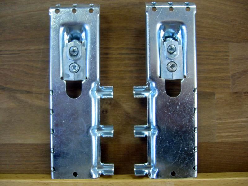 Schrankaufhänger verdeckt 4 Stück Camar für Sytem 32mm Lochreihe